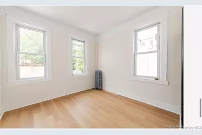 959 Van Nest Avenue #2, Bronx, NY 10462 - Photo 4