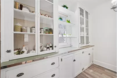 36 Longview Avenue, White Plains, NY 10605 - Photo 16