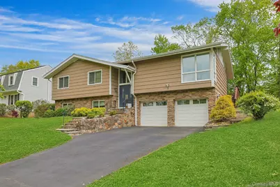 7 Lorenz Drive, Valhalla, NY 10595 - Photo 2