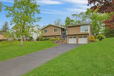 7 Lorenz Drive, Valhalla, NY 10595 - Photo 4