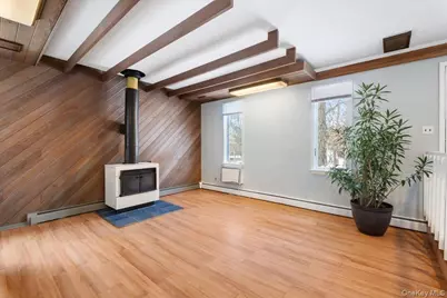 206 Emerson Avenue, Hartsdale, NY 10530 - Photo 4