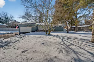 50 Oakcrest Ave, Middle Island, NY 11953 - Photo 4