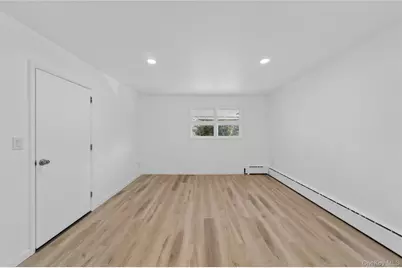 50 Oakcrest Avenue, Middle Island, NY 11953 - Photo 14