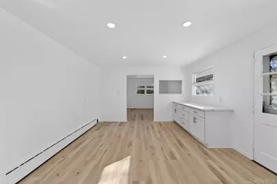 50 Oakcrest Avenue, Middle Island, NY 11953 - Photo 12