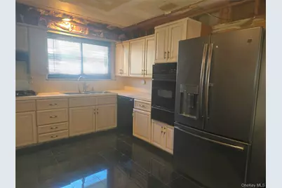 86 Decatur Street, Roosevelt, NY 11575 - Photo 14