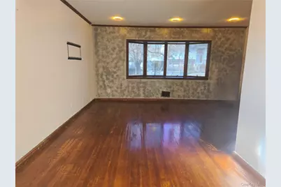 86 Decatur Street, Roosevelt, NY 11575 - Photo 10