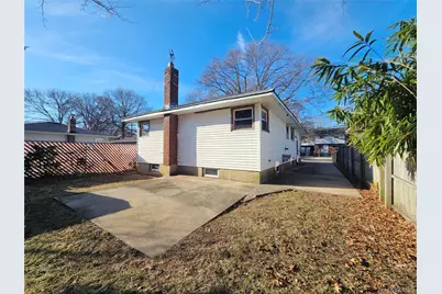 86 Decatur Street, Roosevelt, NY 11575 - Photo 6