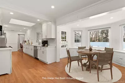 34 Mayfair Drive, Huntington, NY 11743 - Photo 8