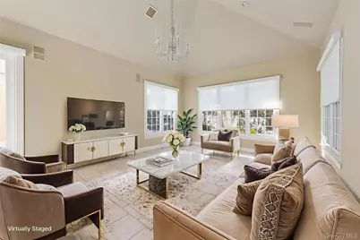 38 Stone Hill Drive S, Manhasset, NY 11030 - Photo 6