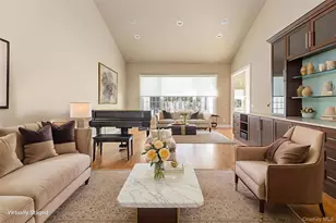 38 Stonehill Dr S, Manhasset, NY 11030 - Photo 2