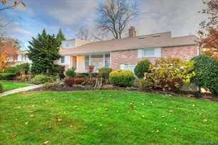 58 Allen Rd, Rockville Centre, NY 11570 - Photo 32