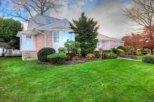 58 Allen Rd, Rockville Centre, NY 11570 - Photo 24