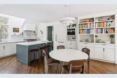 9 Wallace Lane, Brookhaven, NY 11719 - Photo 8