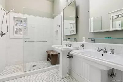 9 Wallace Lane, Brookhaven, NY 11719 - Photo 26