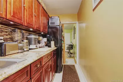 78 Gibson Boulevard #1B, Valley Stream, NY 11581 - Photo 16