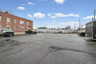 78 Gibson Blvd, Valley Stream, NY 11581 - Photo 22