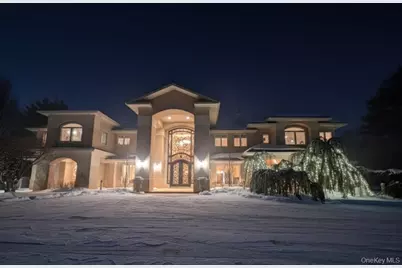 5 Glen Hill Court, Dix Hills, NY 11746 - Photo 4