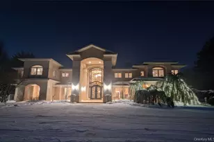 5 Glen Hill Ct, Dix Hills, NY 11746 - Photo 4