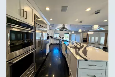 5 Glen Hill Court, Dix Hills, NY 11746 - Photo 10