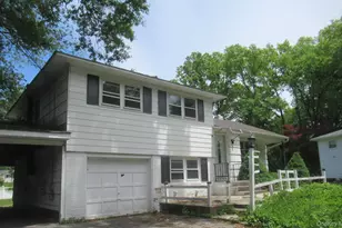 10 Lori St, Poughkeepsie, NY 12603 - Photo 4