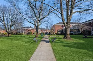 1213 E Broadway, Hewlett, NY 11557 - Photo 4