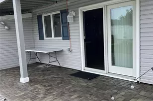 65 Gateway Dr, Copiague, NY 11726 - Photo 18