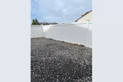 65 Gateway Drive, Copiague, NY 11726 - Photo 20