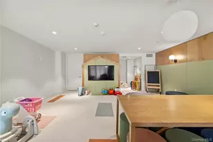 13327 39th Ave, Flushing, NY 11354 - Photo 24