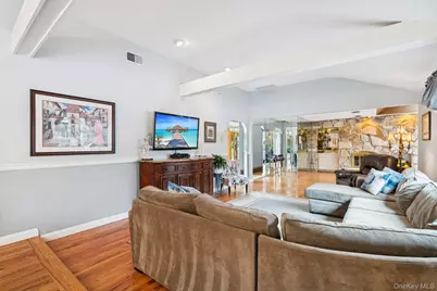 16 Fox Hollow Ridings Road, Northport, NY 11768 - Photo 10