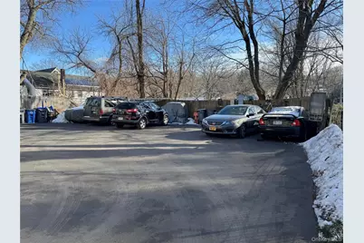 17 Dobbs Ferry Road, White Plains, NY 10607 - Photo 6