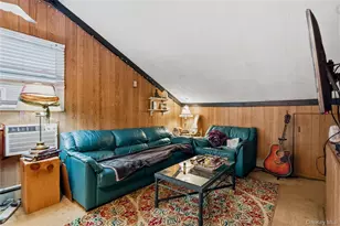 16 Newmarket Rd, Syosset, NY 11791 - Photo 14