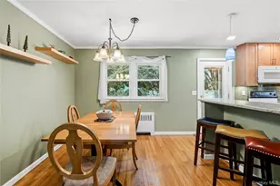 16 Newmarket Rd, Syosset, NY 11791 - Photo 8