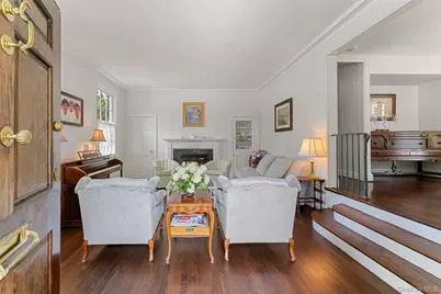 41 Garden Avenue, Bronxville, NY 10708 - Photo 2
