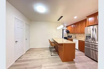 38-15 149 Street #5H, Flushing, NY 11354 - Photo 4