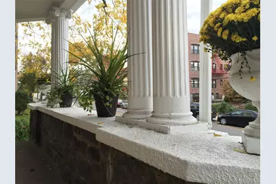 26 Coligni Avenue #1-2, New Rochelle, NY 10801 - Photo 2