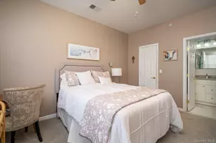 34 Sarah Ct, Amityville, NY 11701 - Photo 16