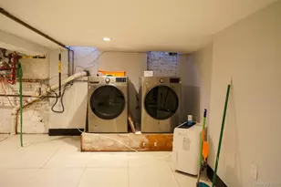 526 E 148th St, Bronx, NY 10455 - Photo 12