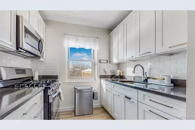 198-18 Pompeii Avenue #2, Hollis, NY 11423 - Photo 2