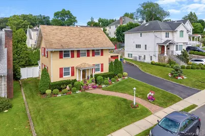 629 Hillside Avenue, Mamaroneck, NY 10543 - Photo 2