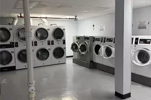 67-25 Clyde St, Forest Hills, NY 11375 - Photo 10