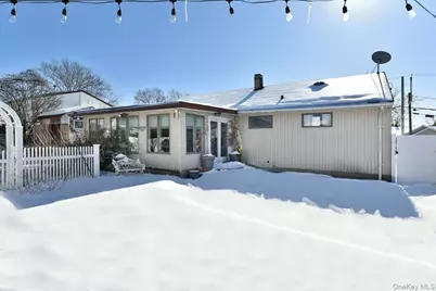 1721 Michael William Road, Merrick, NY 11566 - Photo 20