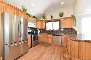 1721 Michael William Rd, Merrick, NY 11566 - Photo 14