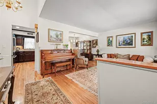 95 Rhodes Ave, Hempstead, NY 11550 - Photo 8