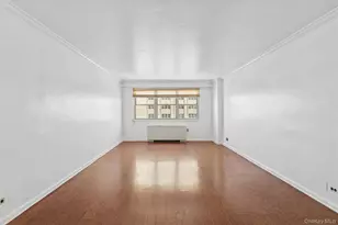 10230 66 Rd, Forest Hills, NY 11375 - Photo 4