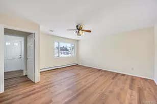 21 Clay Ln, Levittown, NY 11756 - Photo 12