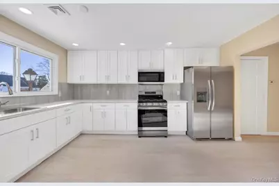 21 Clay Lane, Levittown, NY 11756 - Photo 6