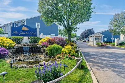 100 Baker Court #113, Island Park, NY 11558 - Photo 22