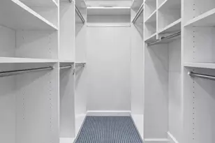 100 Baker Ct, Island Park, NY 11558 - Photo 12