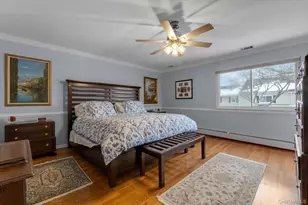 100 Baker Ct, Island Park, NY 11558 - Photo 10