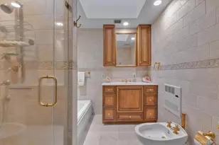 100 Baker Ct, Island Park, NY 11558 - Photo 12